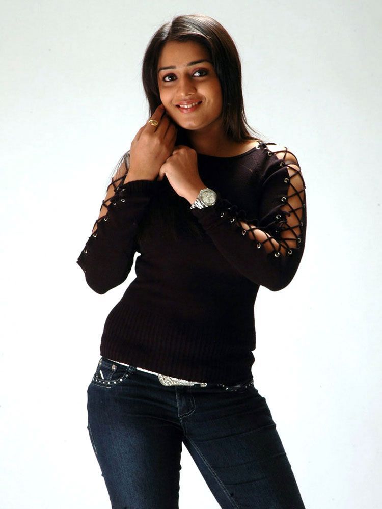 Nikitha Actress Stills Gallery | Picture 33426